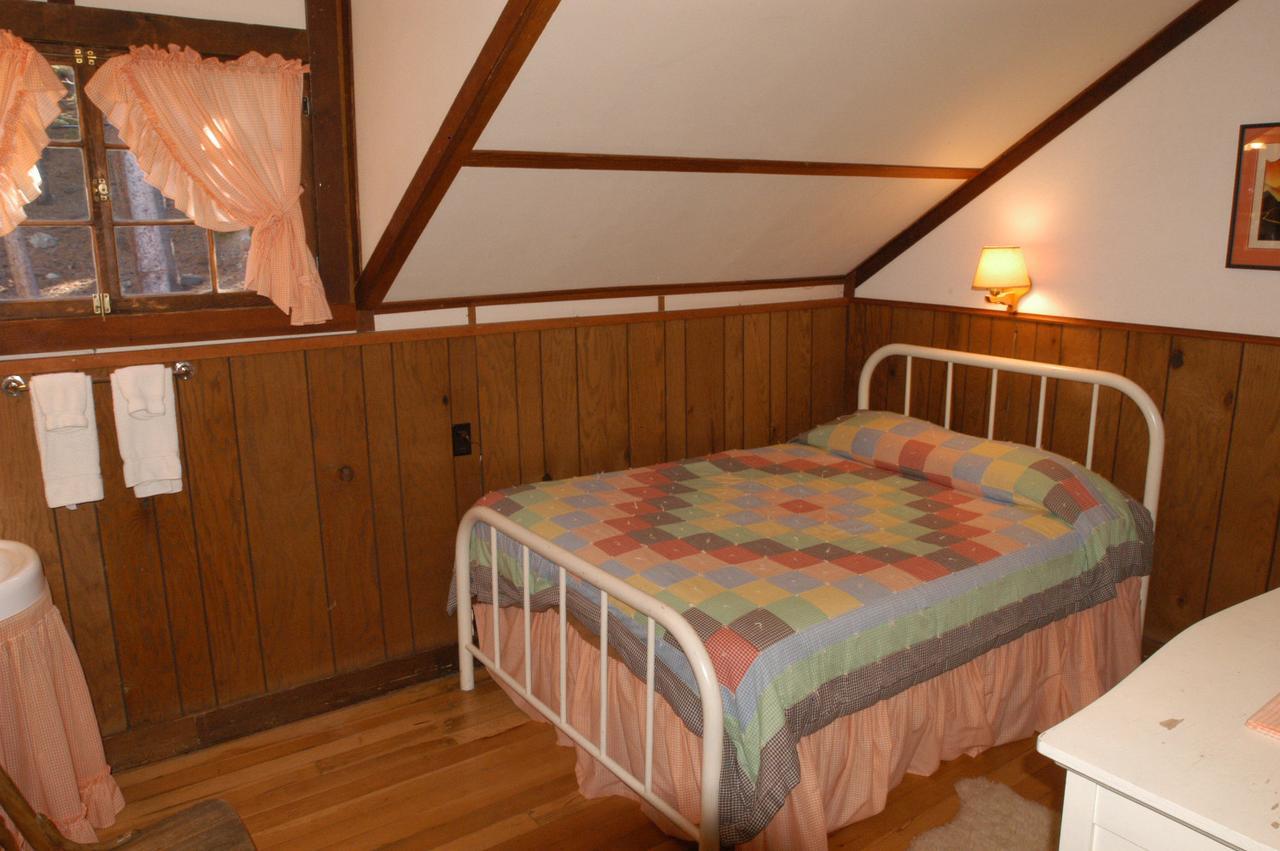 The Baldpate Inn Estes Park Room photo